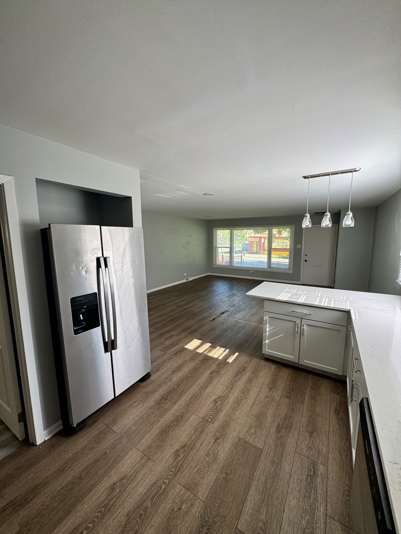 1102 W 111th Street Property Photo 5