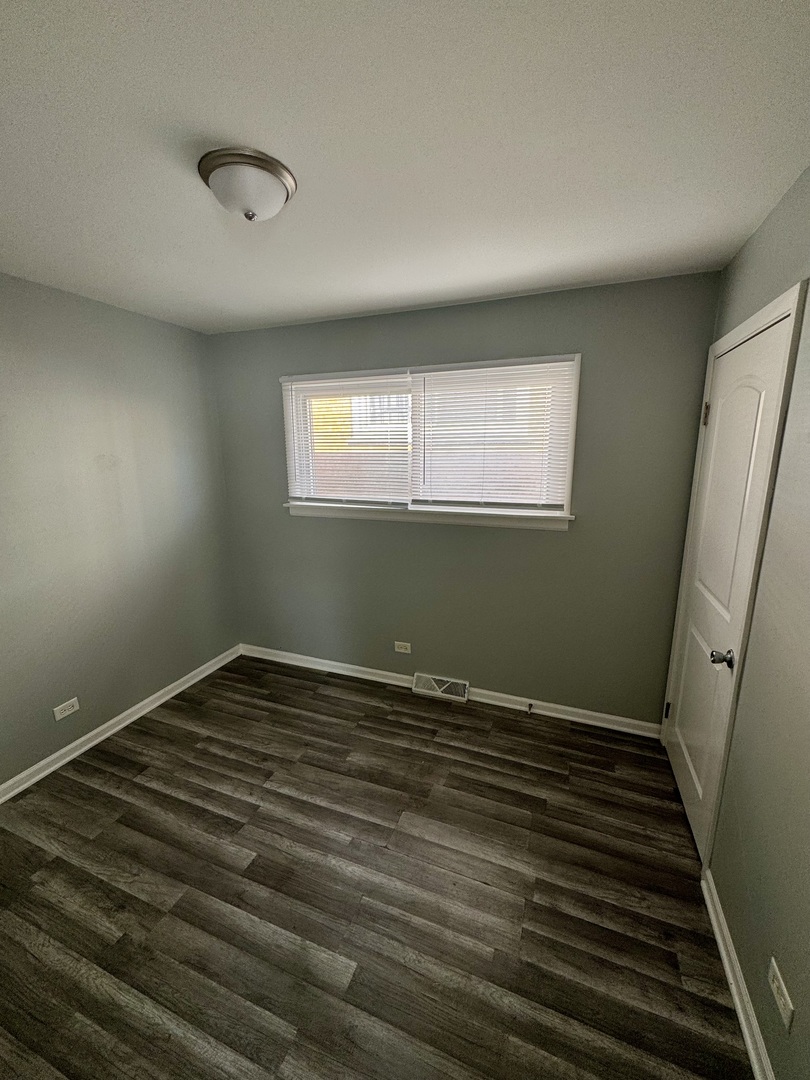 1102 W 111th Street Property Photo 6