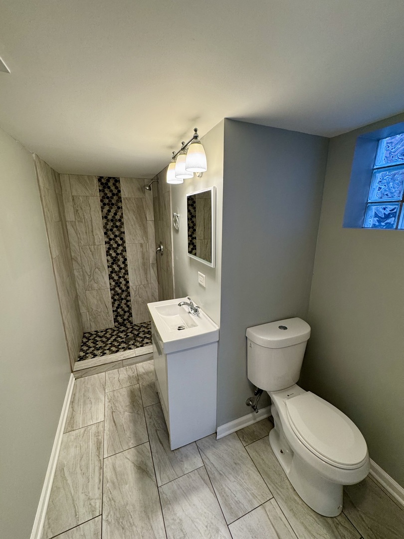1102 W 111th Street Property Photo 18