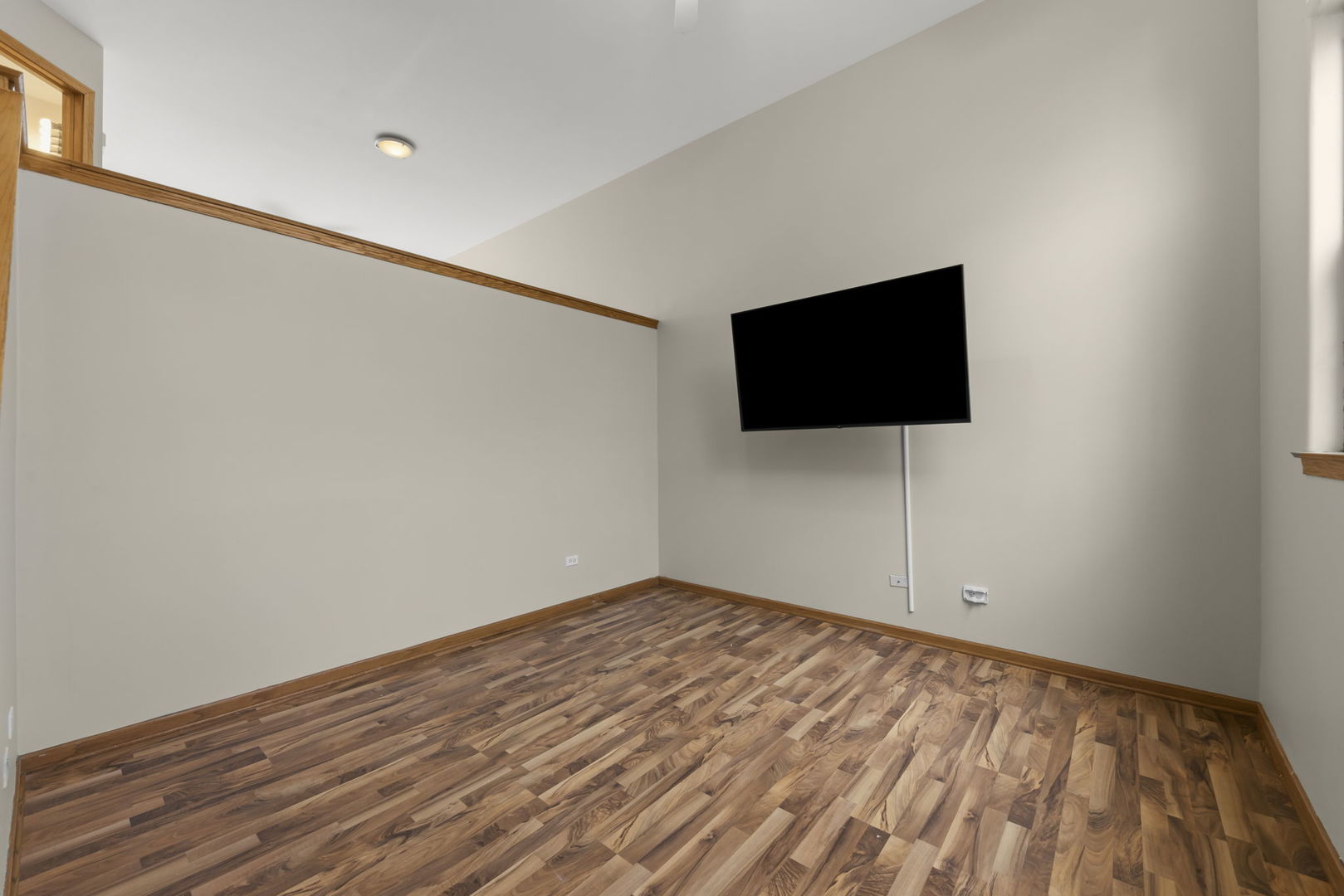 2671 Canyon Drive Property Photo 3