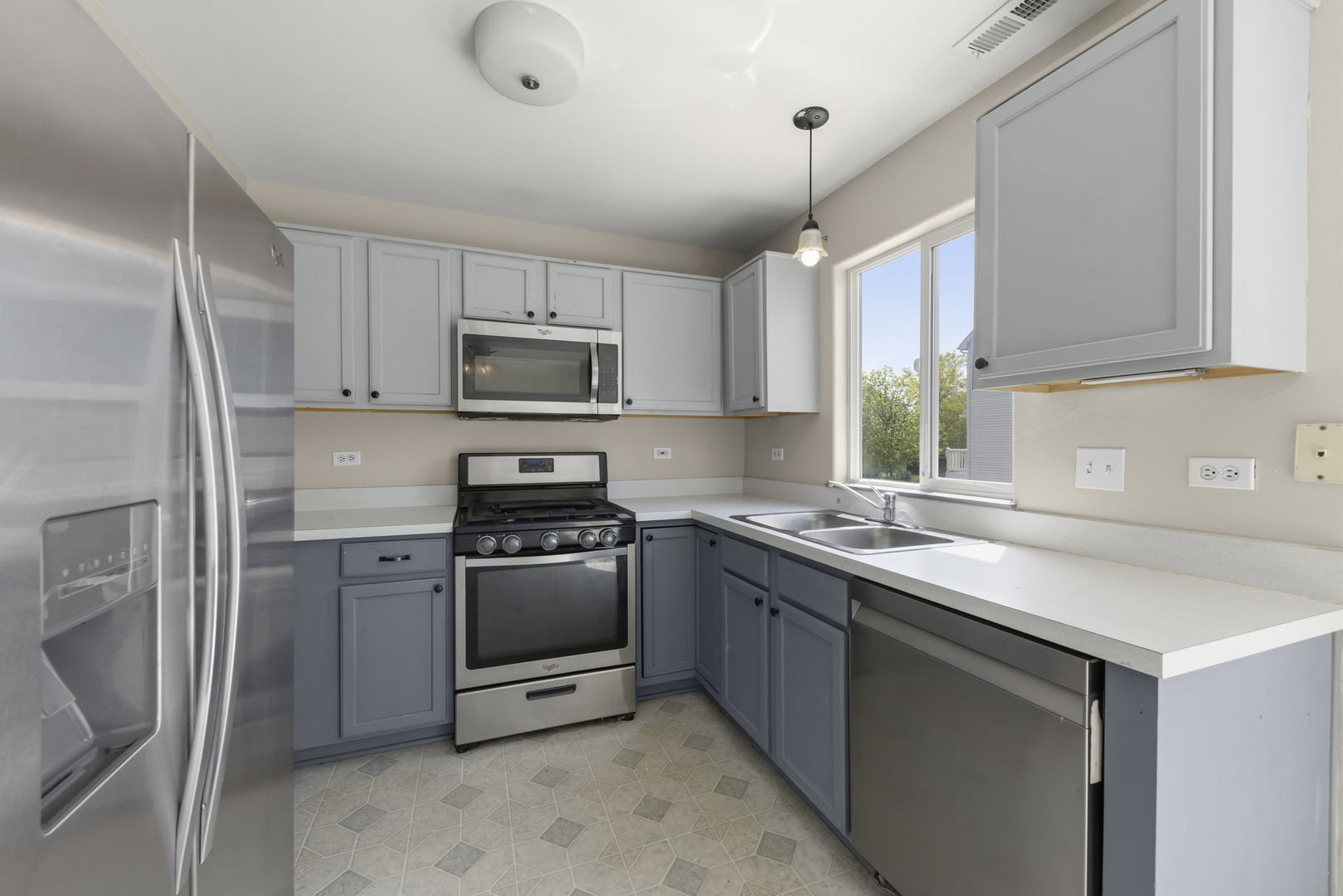 2671 Canyon Drive Property Photo 11