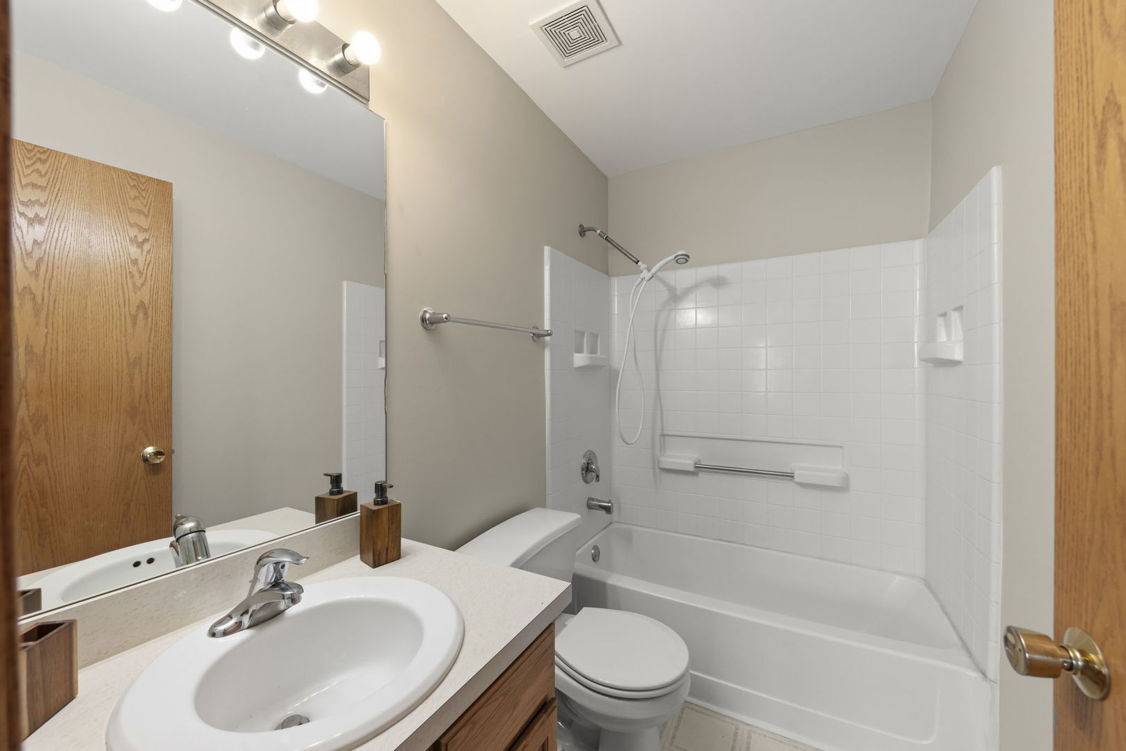 2671 Canyon Drive Property Photo 17