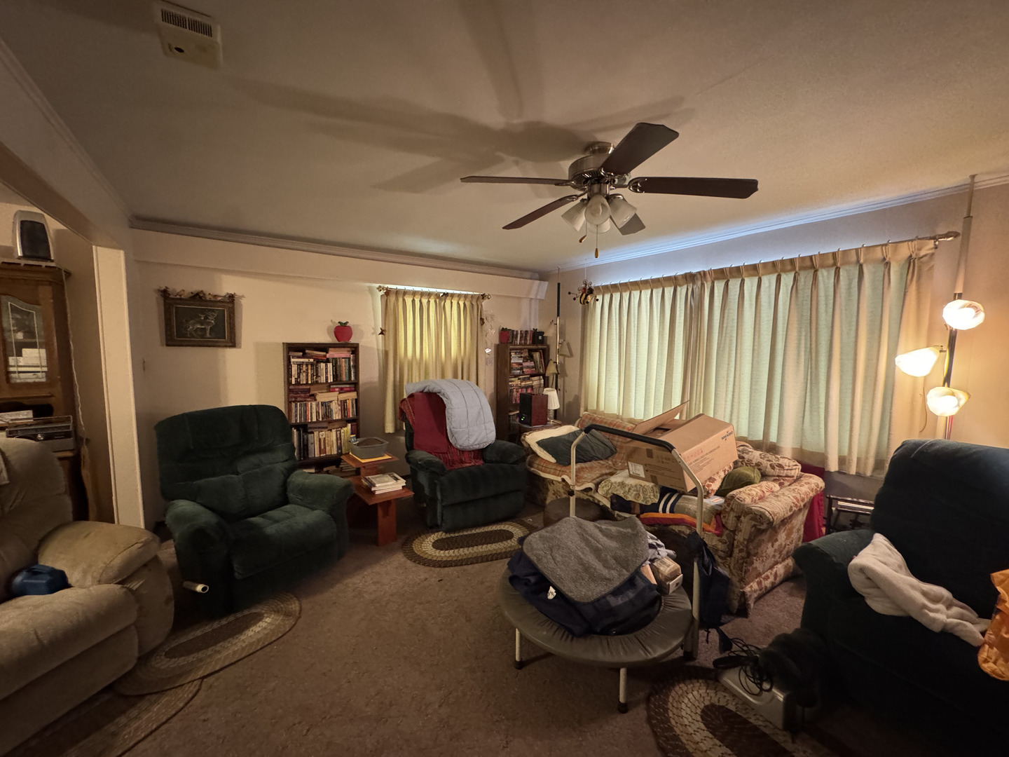 1008 W Jay Street Property Photo 3