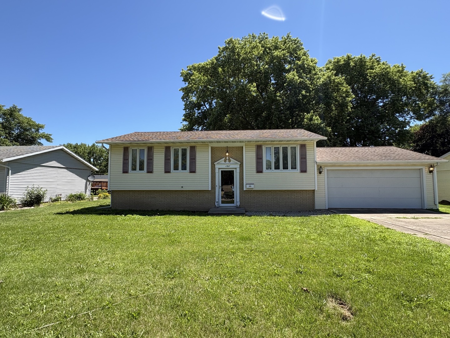 1707 Wright Street Property Photo 1
