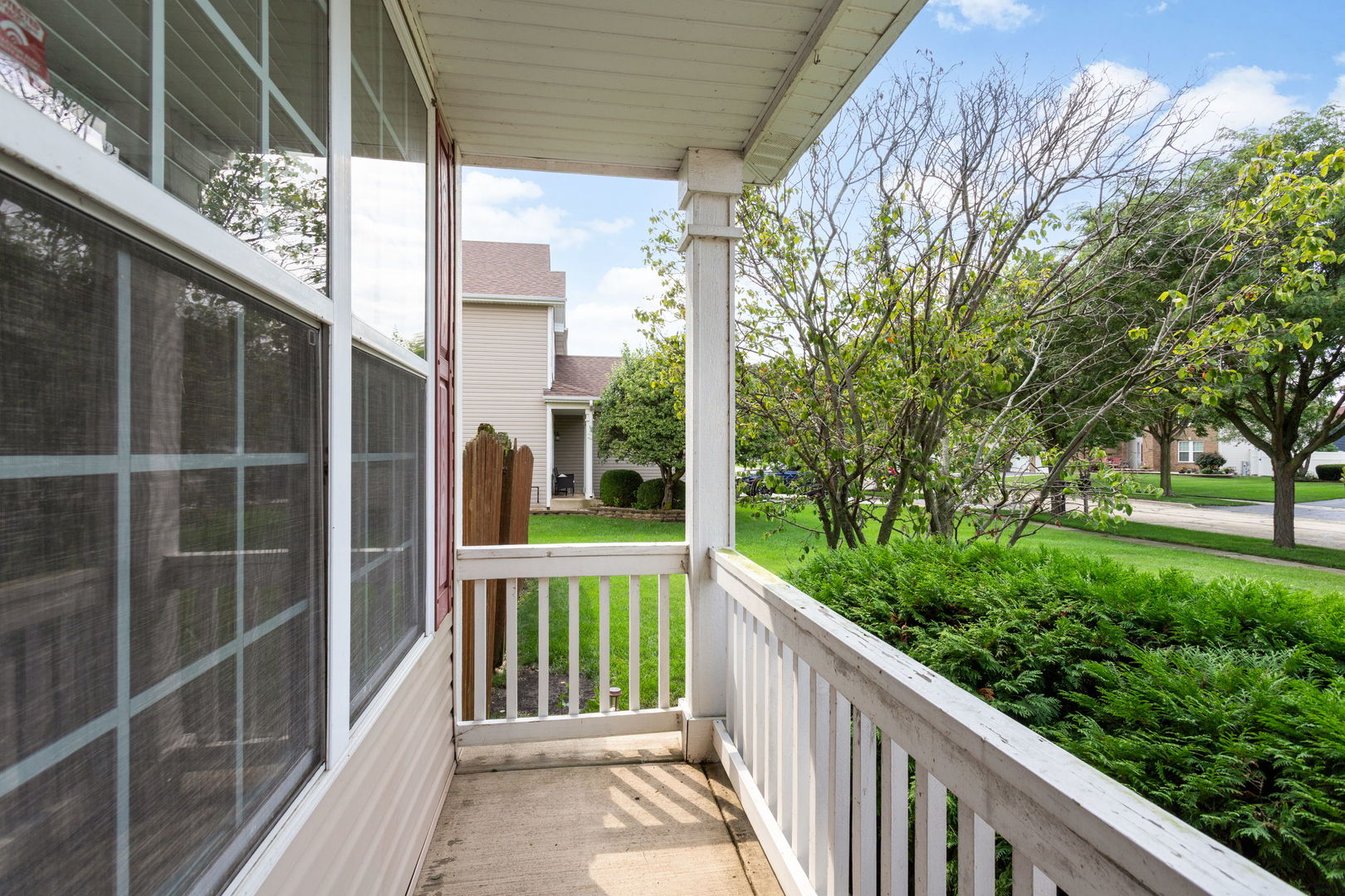 1945 W Helen Drive Property Photo 2