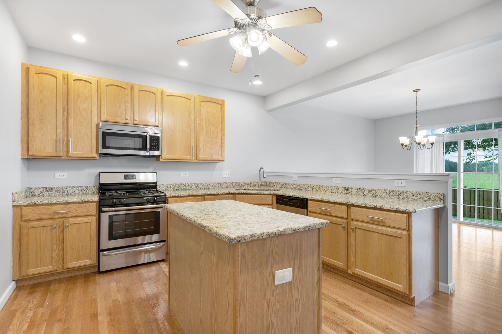 1945 W Helen Drive Property Photo 6