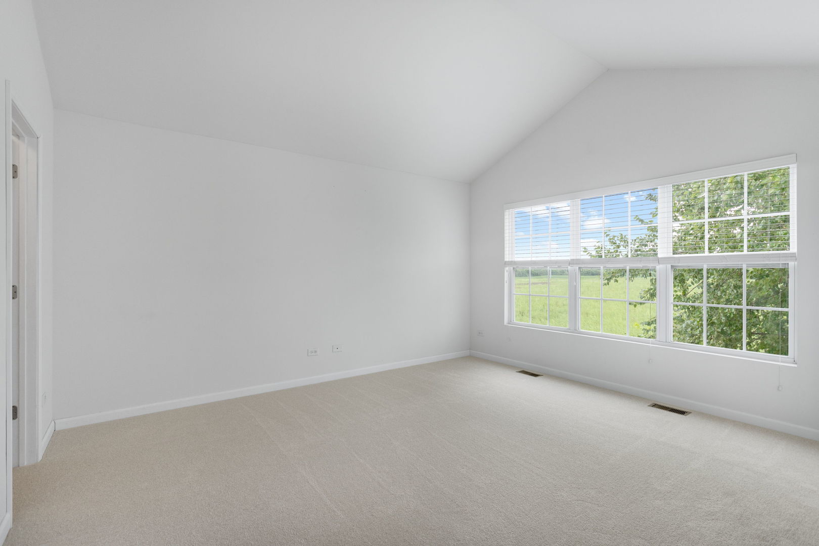 1945 W Helen Drive Property Photo 18