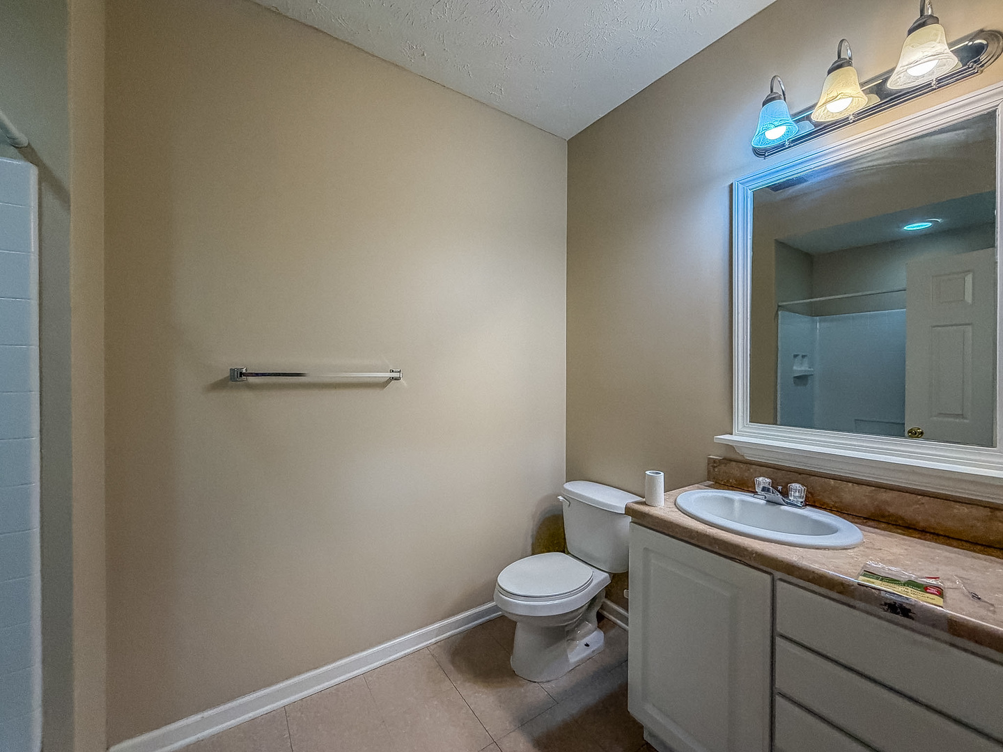 1903 N Lincoln Avenue 220 Property Photo 8