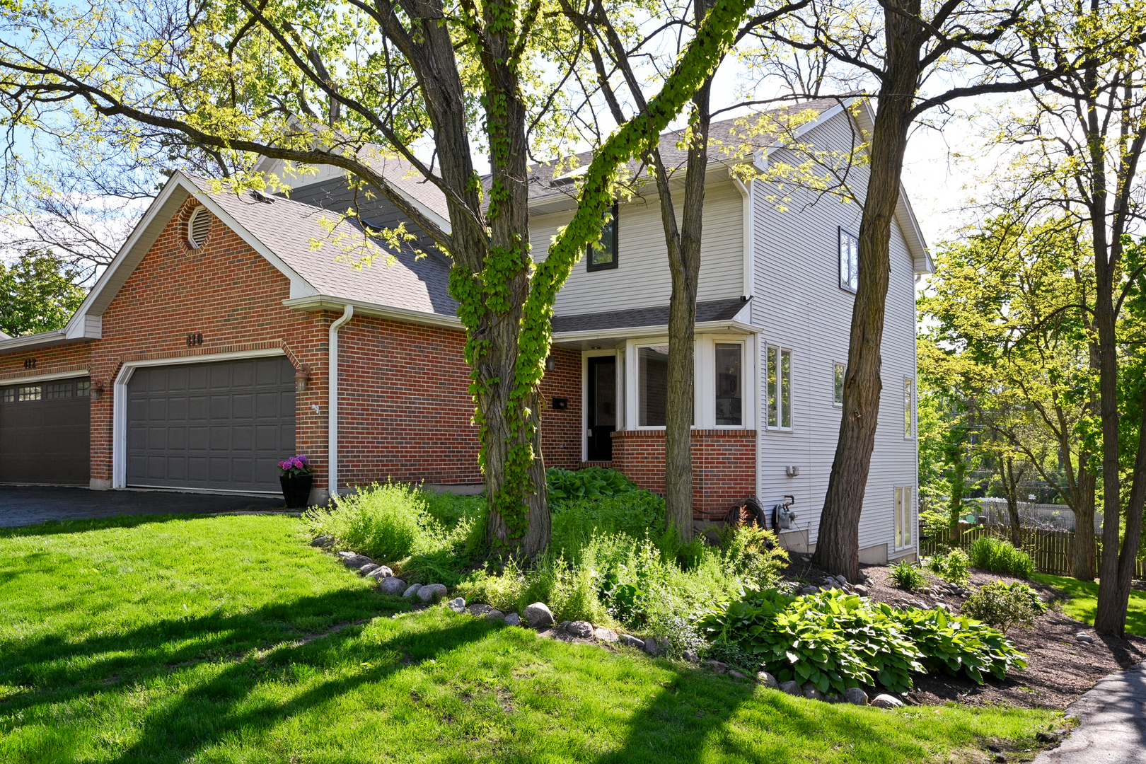 416 Lawrence Avenue Property Photo 2