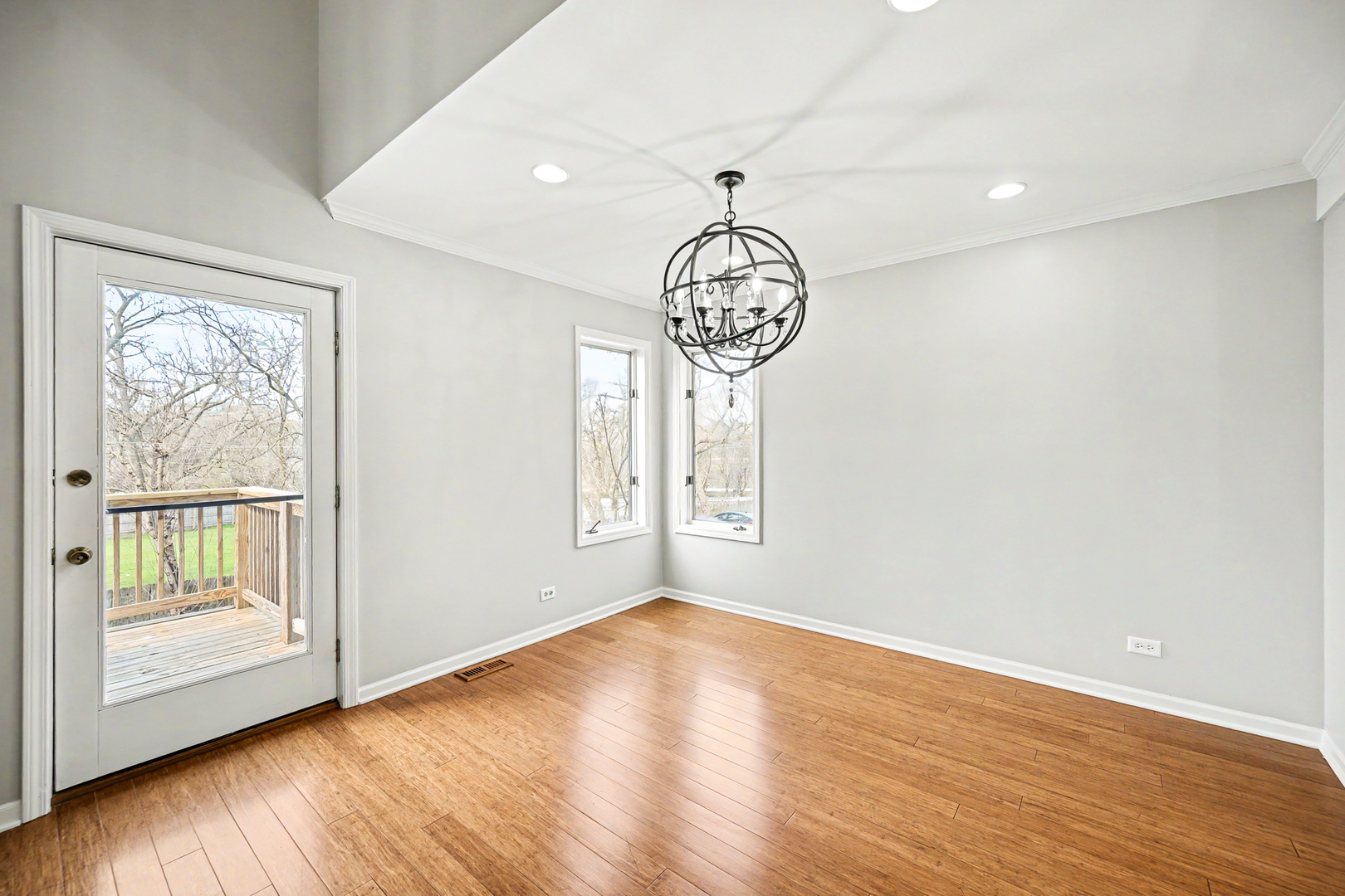 416 Lawrence Avenue Property Photo 10
