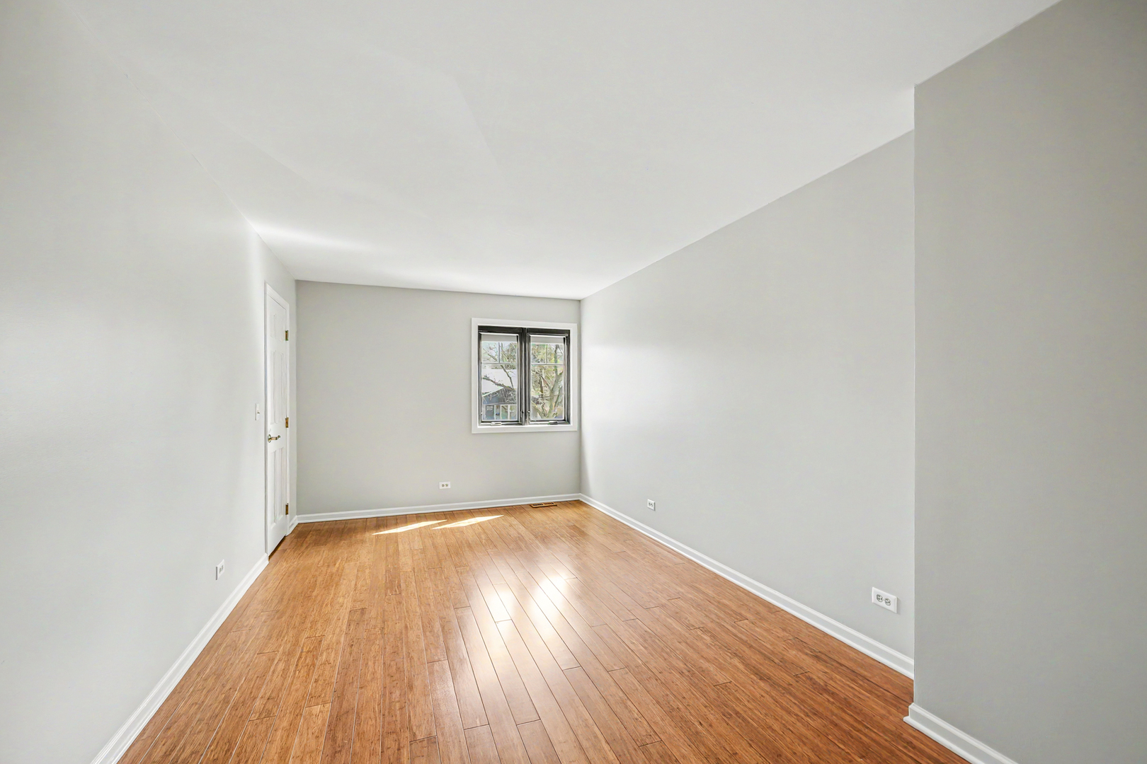 416 Lawrence Avenue Property Photo 26
