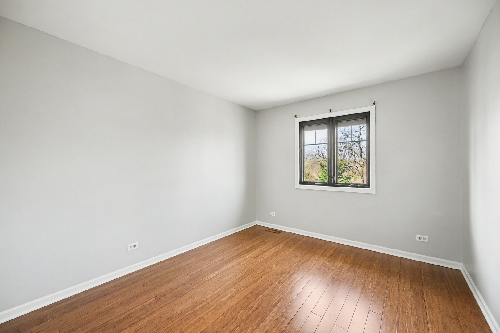 416 Lawrence Avenue Property Photo 29