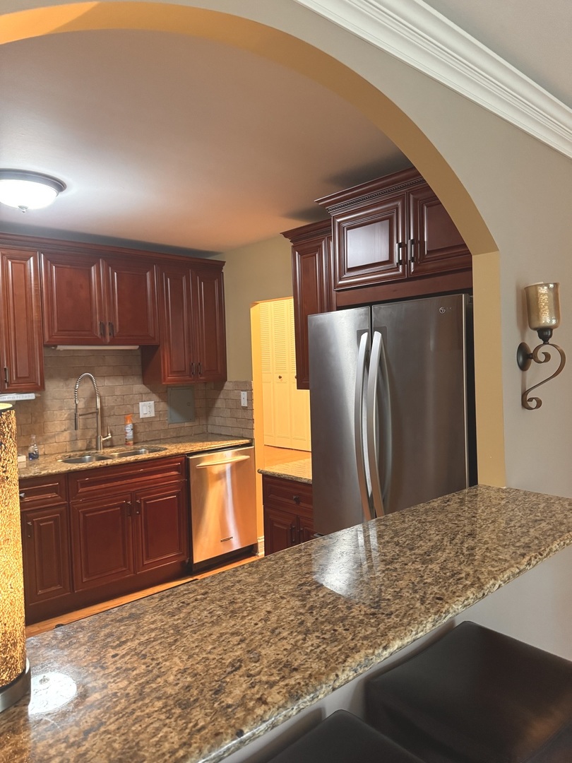 9009 Golf Road 2g Property Photo 14