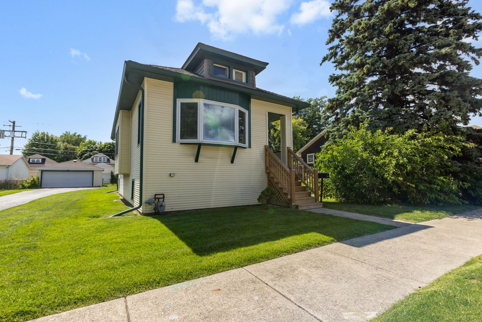 4030 Vernon Avenue Property Photo 1