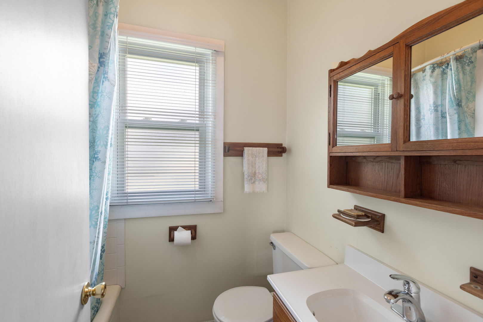 4030 Vernon Avenue Property Photo 9