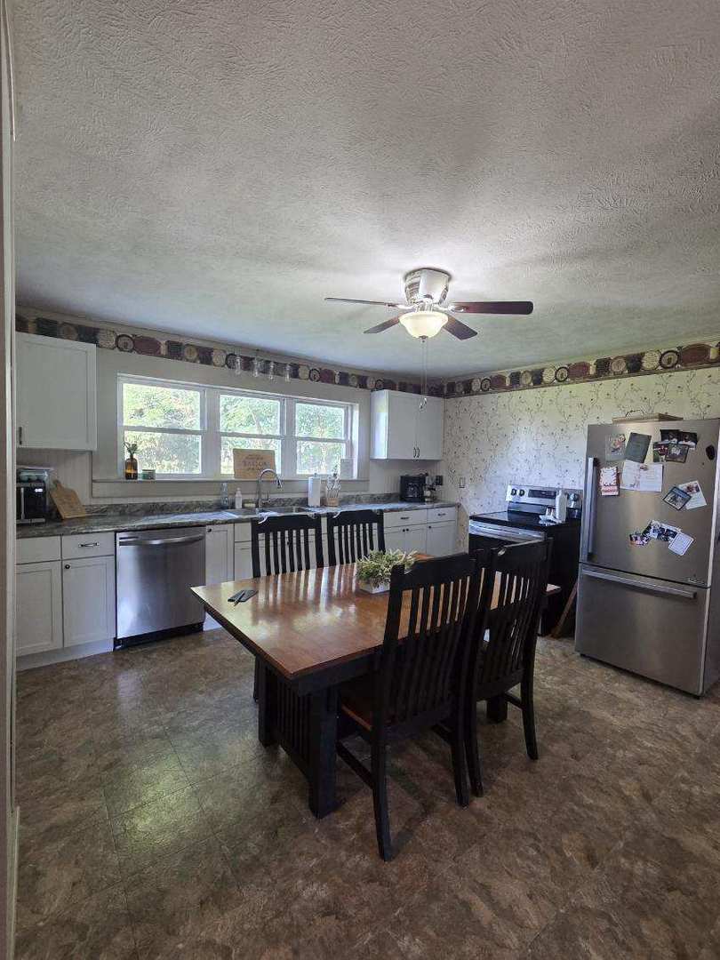 3794 Valier Carpet Road Property Photo 13