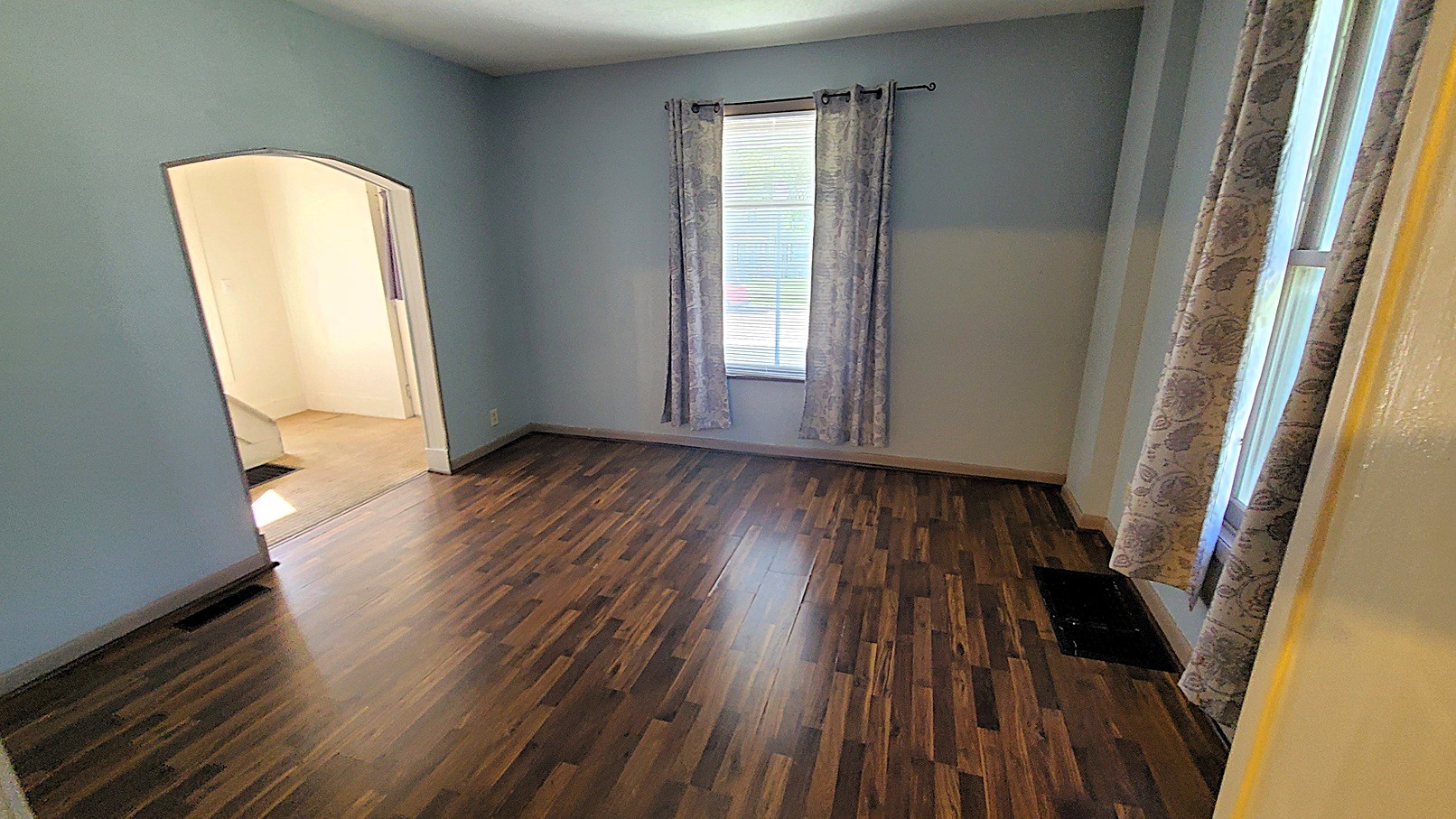 1826 W 1st Street Property Photo 4