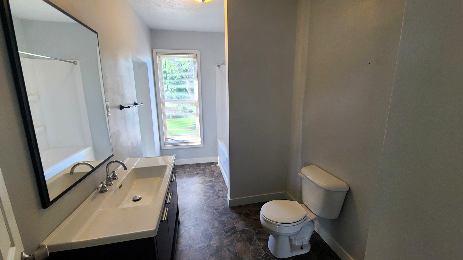 1826 W 1st Street Property Photo 13