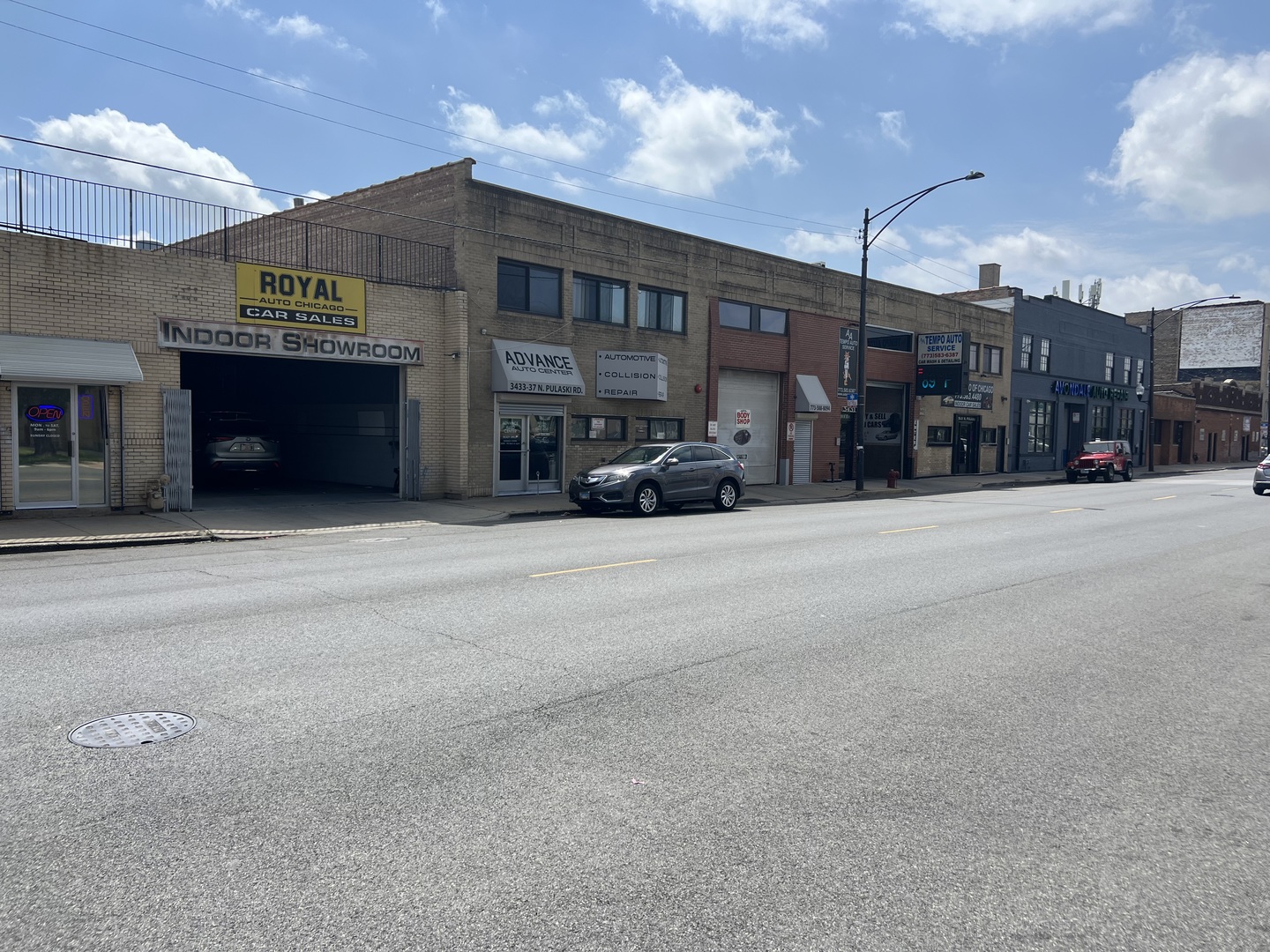 3433 N Pulaski Road Property Photo 1