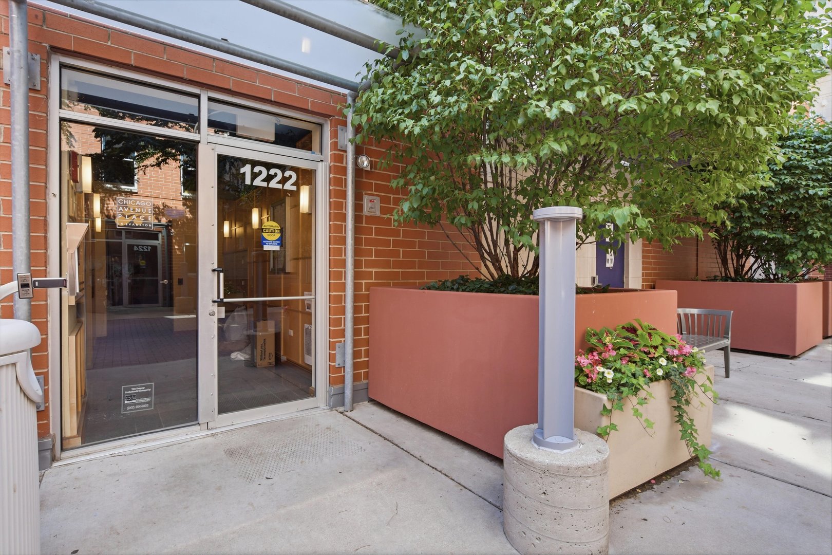 1222 Chicago Avenue 703 Property Photo 2