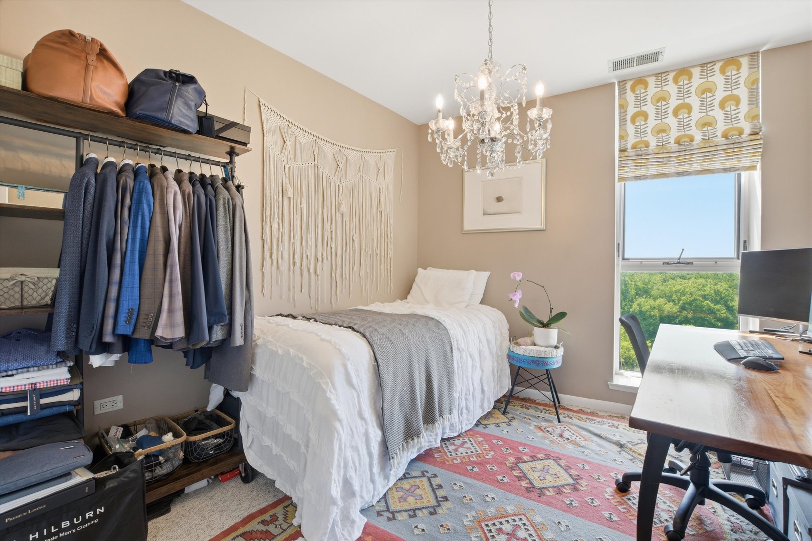 1222 Chicago Avenue 703 Property Photo 17