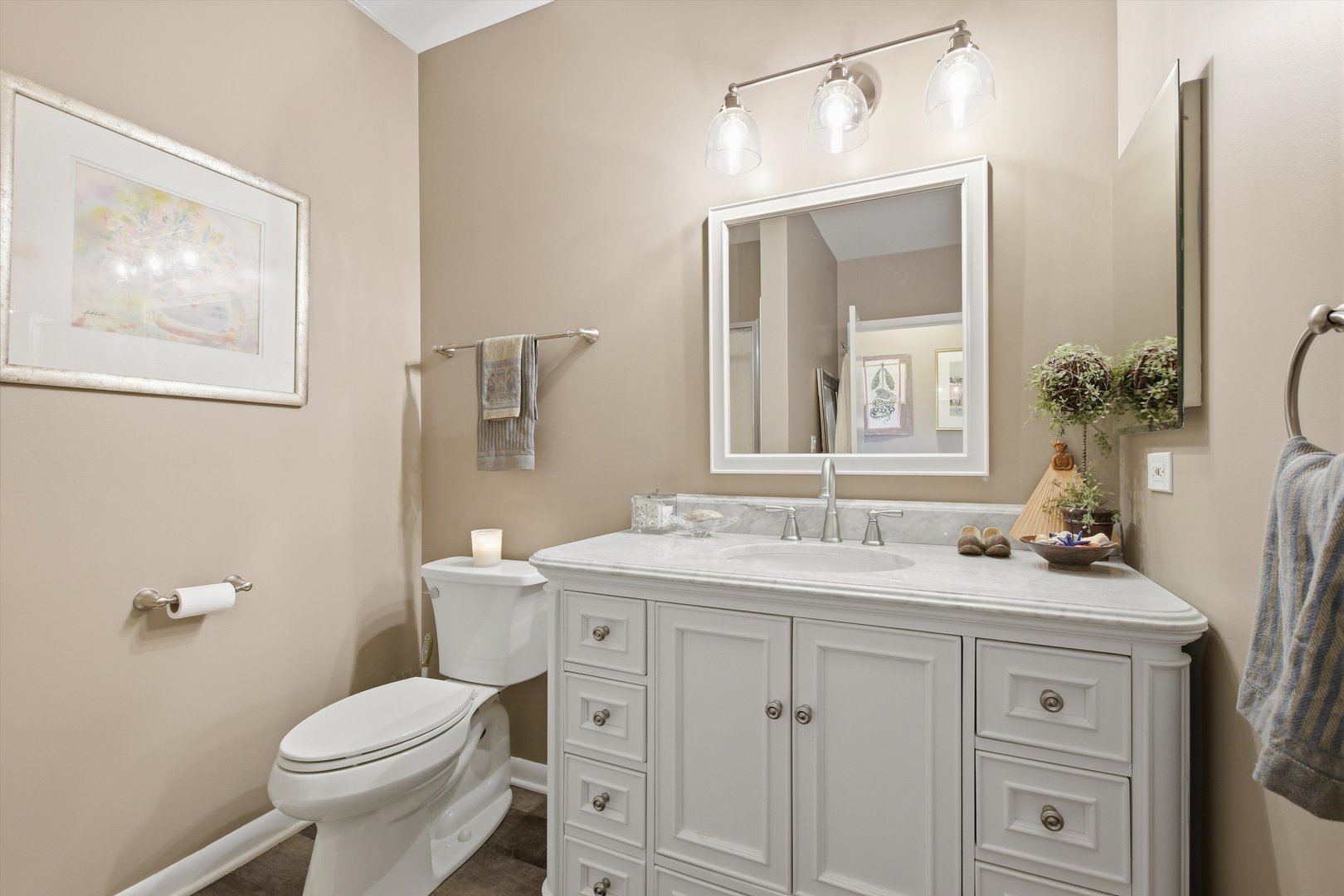 1222 Chicago Avenue 703 Property Photo 18