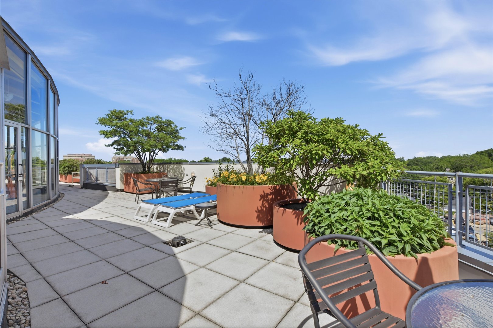 1222 Chicago Avenue 703 Property Photo 25