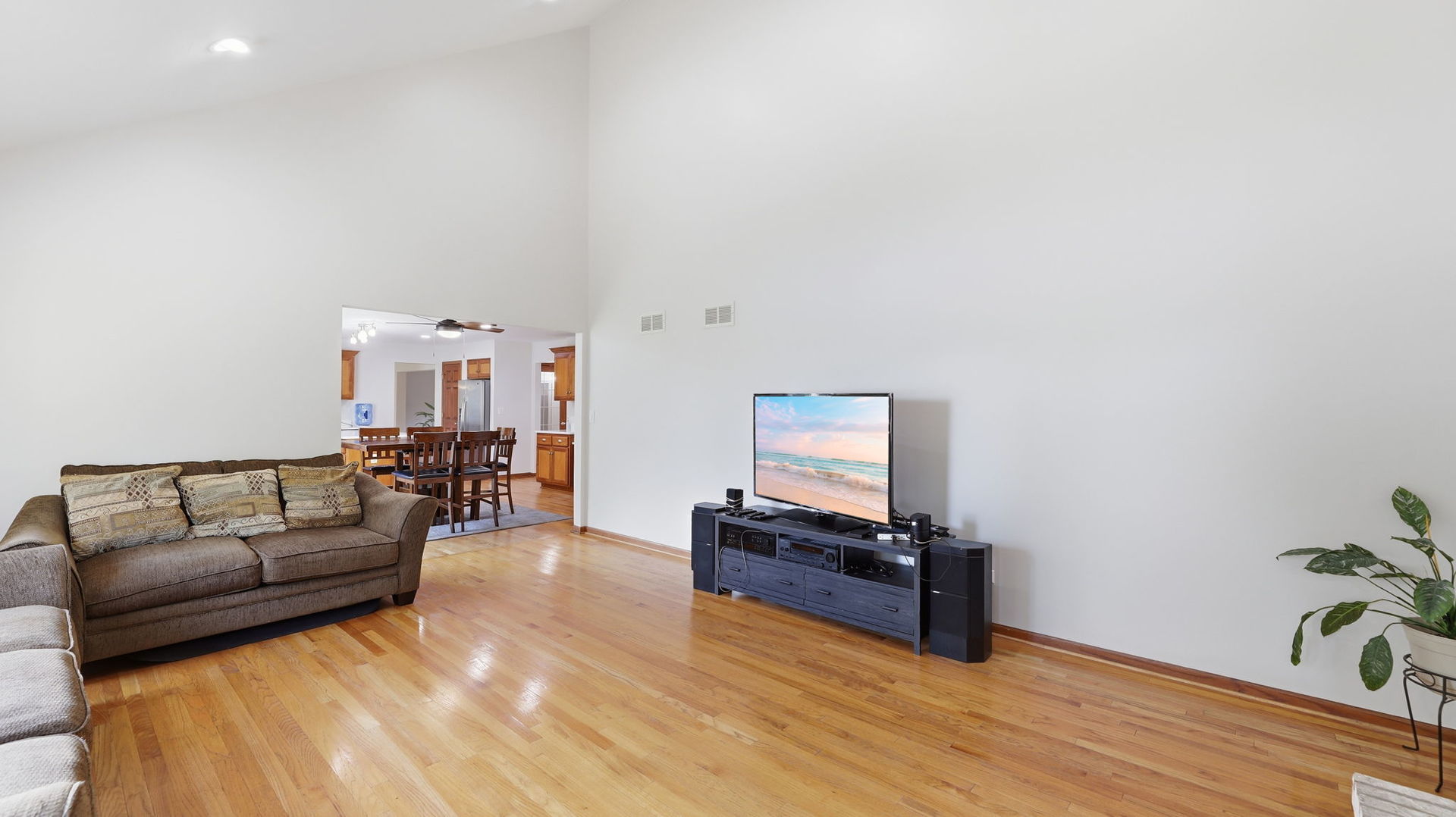 17110 Arbor Creek Drive Property Photo 6