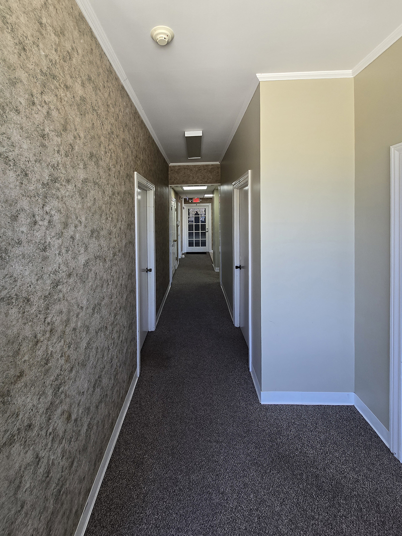 38 N Broadway Street Property Photo 7