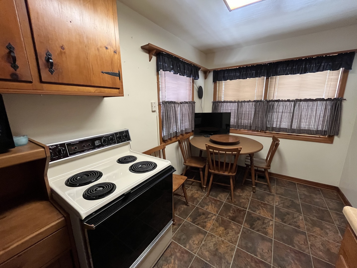 526 Edwards Street Property Photo 10