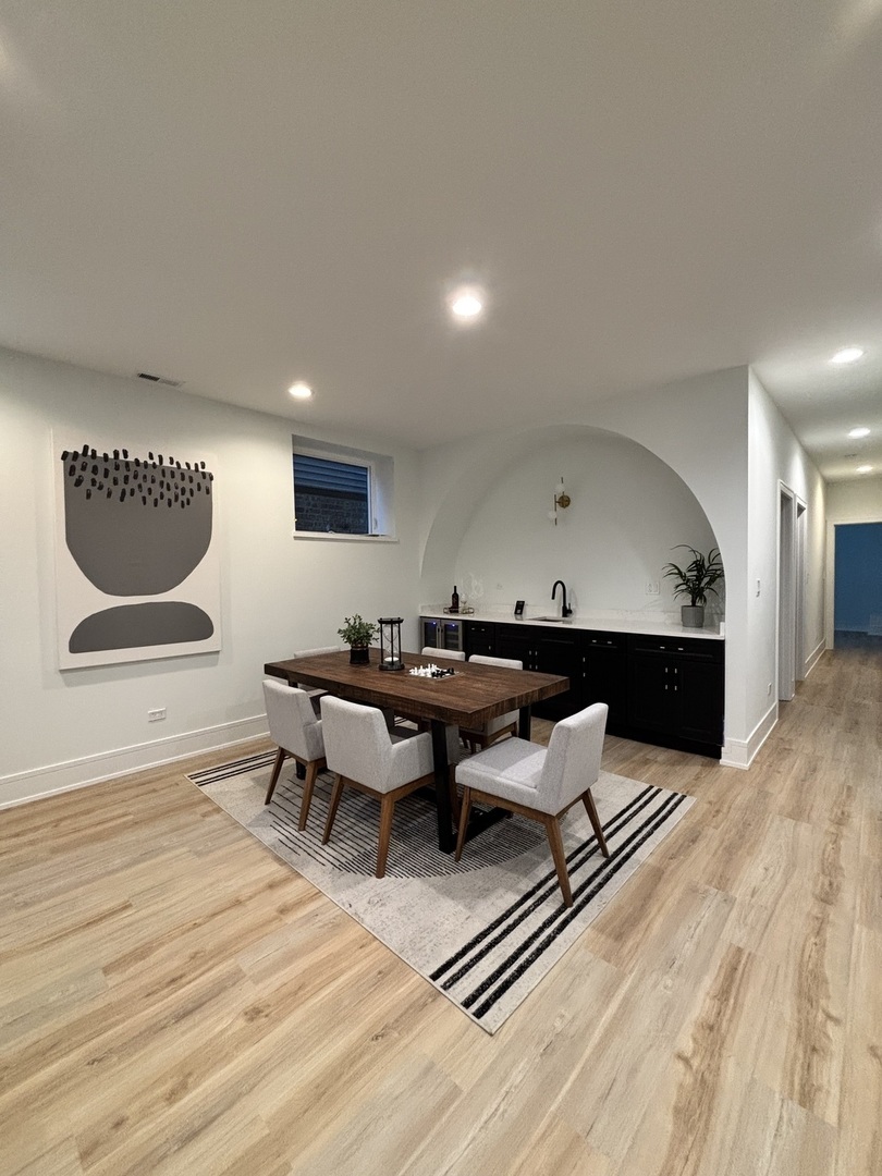 1914 N Rockwell Street Property Photo 21