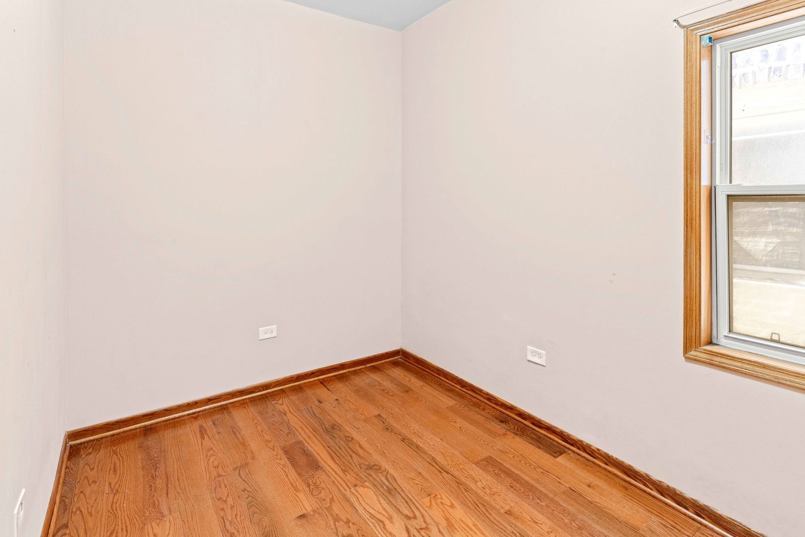 3154 S Canal Street Property Photo 11