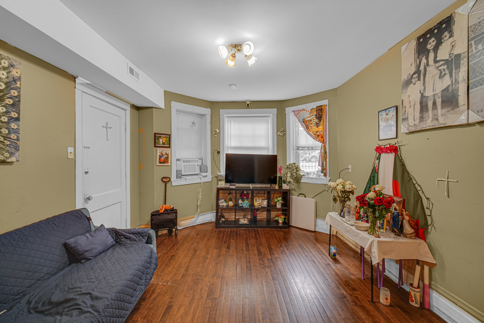 3854 W Diversey Avenue Property Photo 4