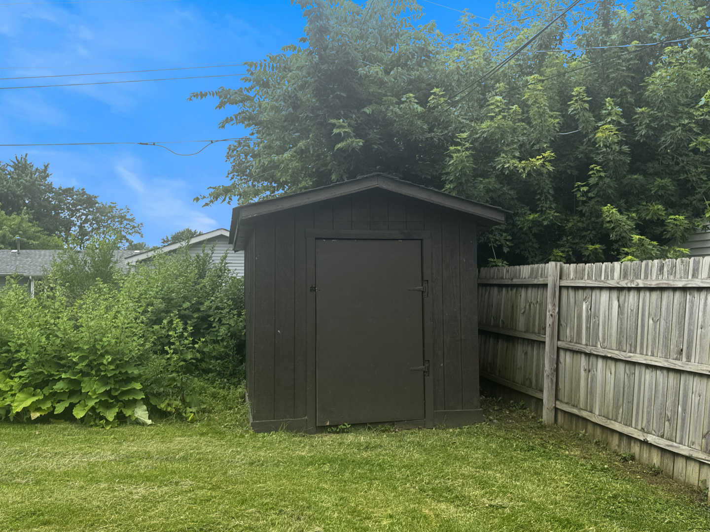 2413 Meridian Drive Property Photo 6