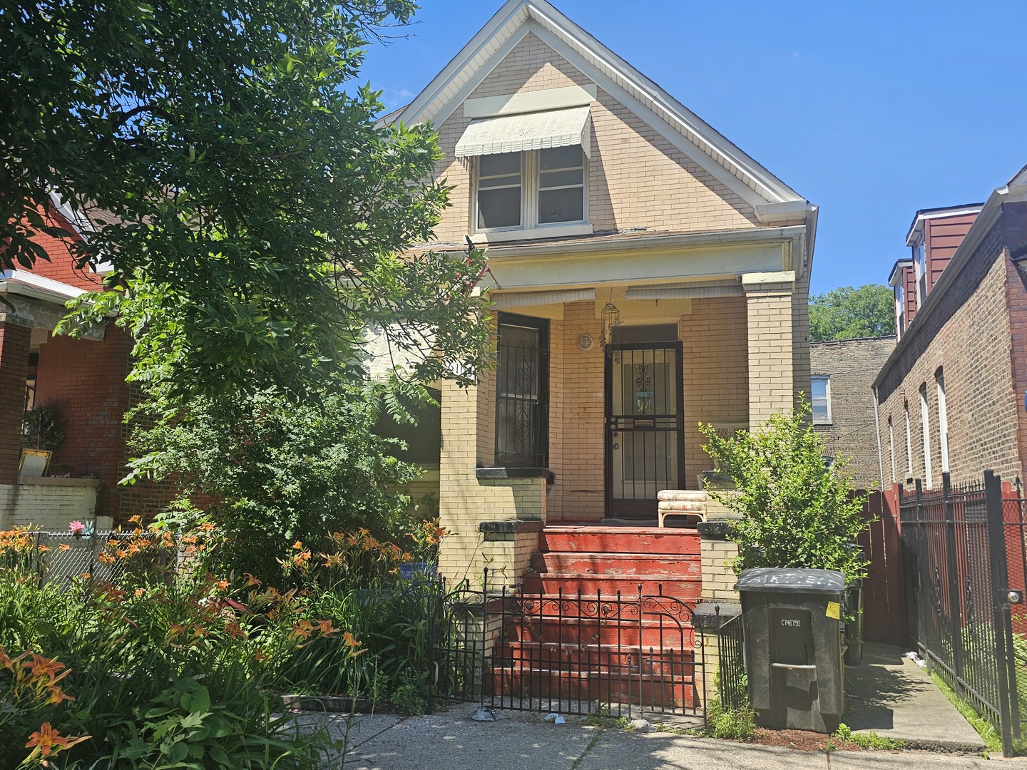 6108 S Bishop Street Property Photo 1