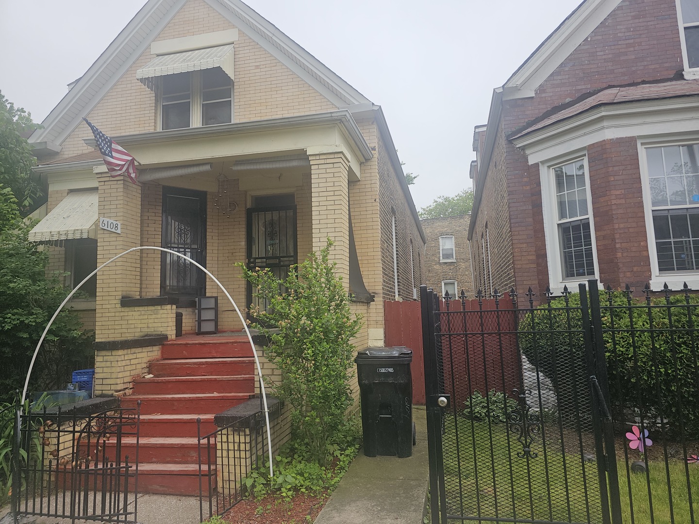 6108 S Bishop Street Property Photo 2