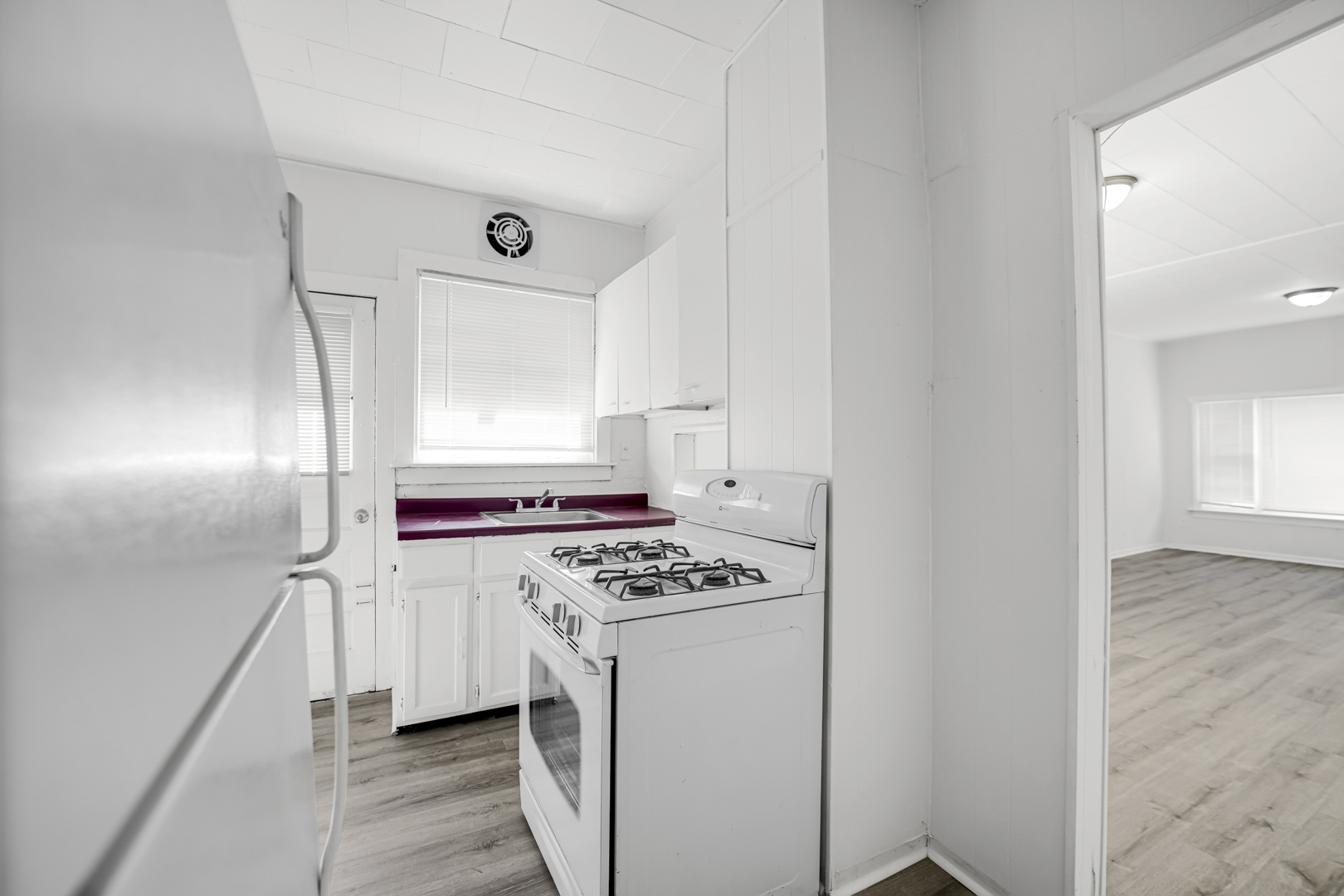 120 E Kensington Avenue 1-f Property Photo 6