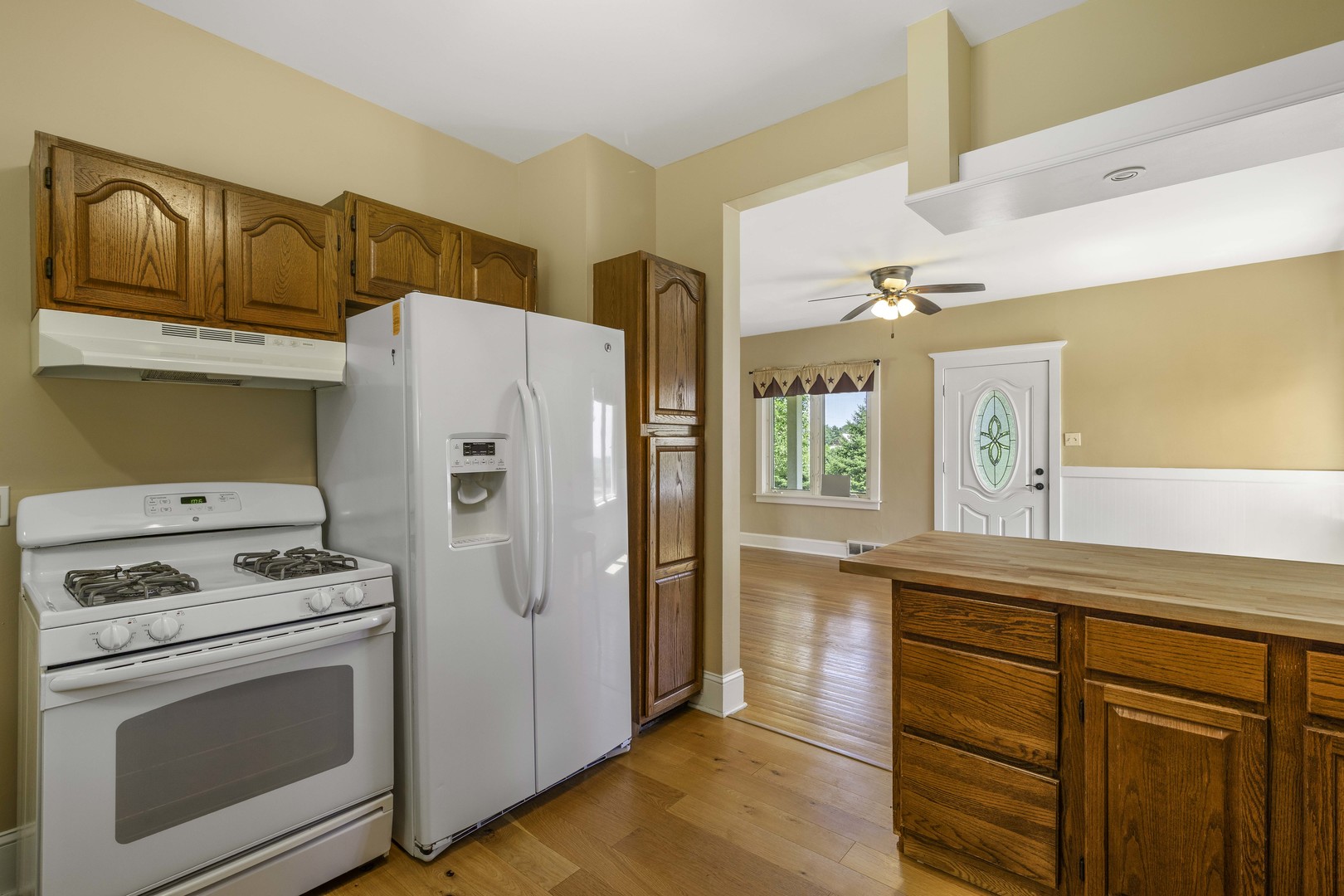 10202 Perry Road Property Photo 9