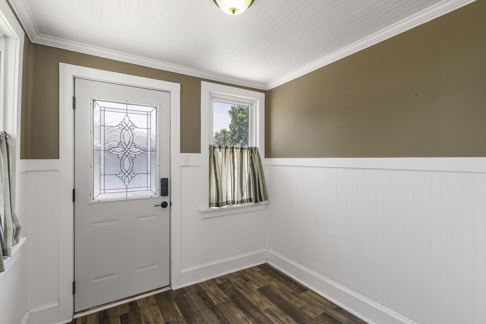 10202 Perry Road Property Photo 14