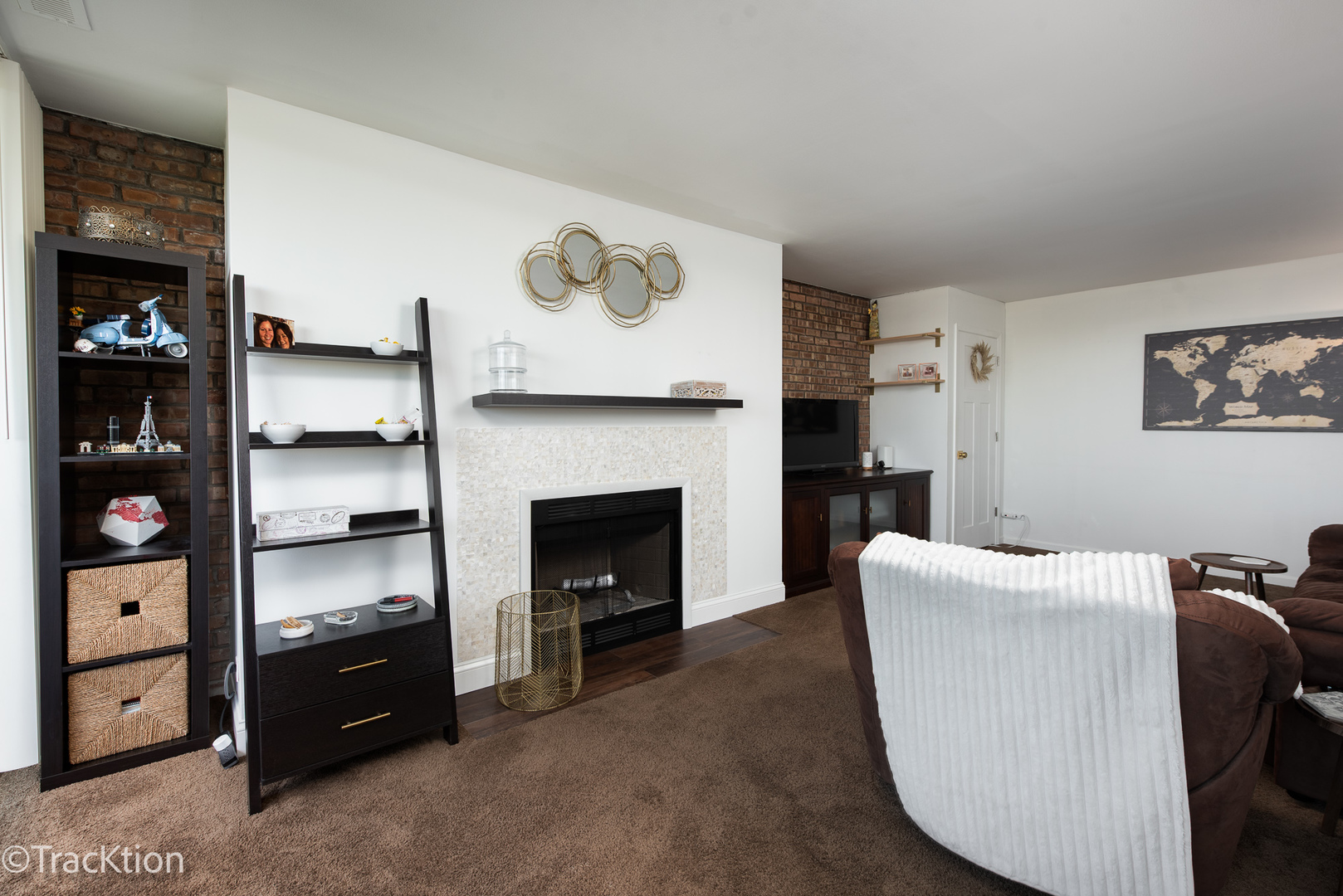6010 Oakwood Drive 6h Property Photo 4
