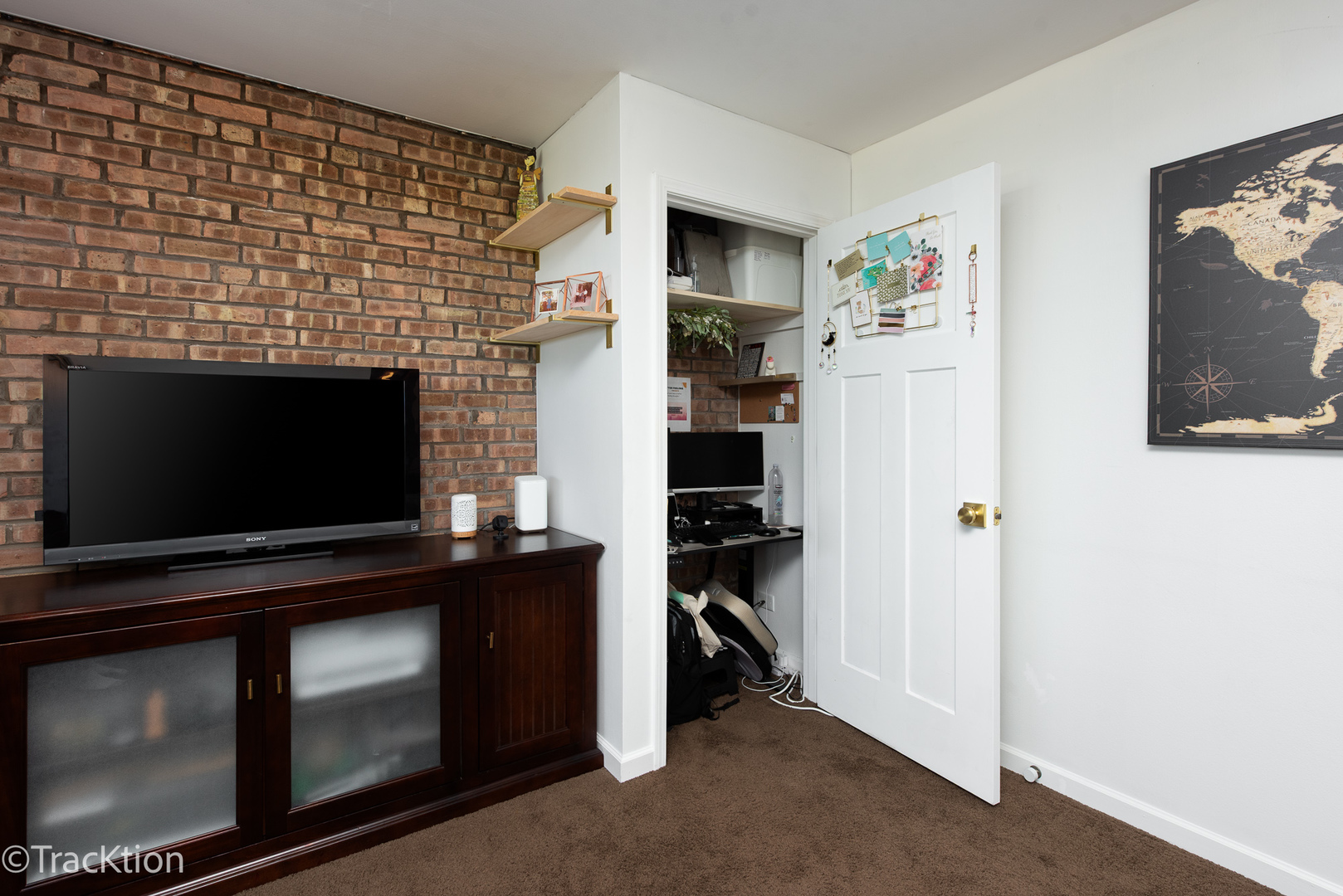 6010 Oakwood Drive 6h Property Photo 5
