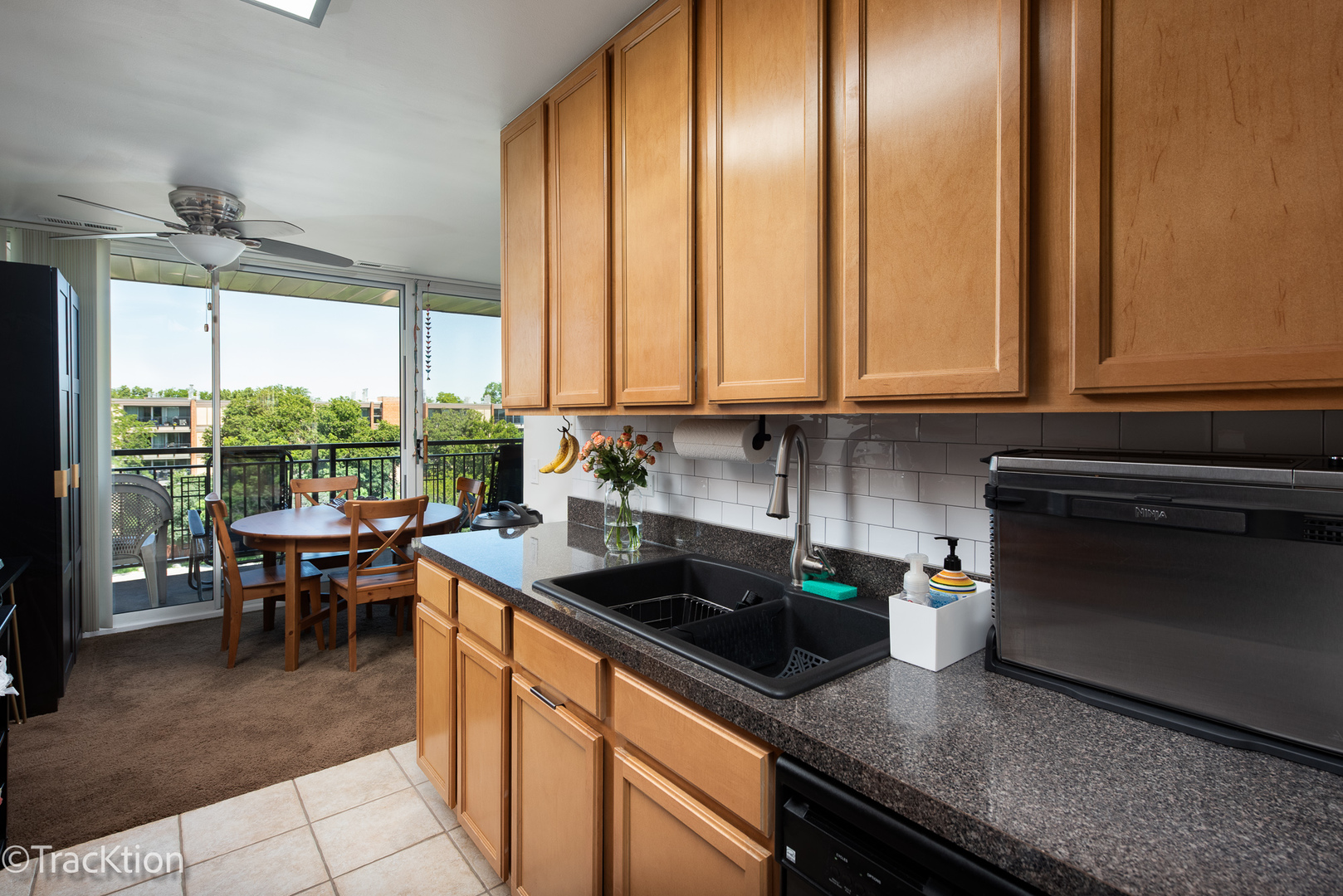 6010 Oakwood Drive 6h Property Photo 8