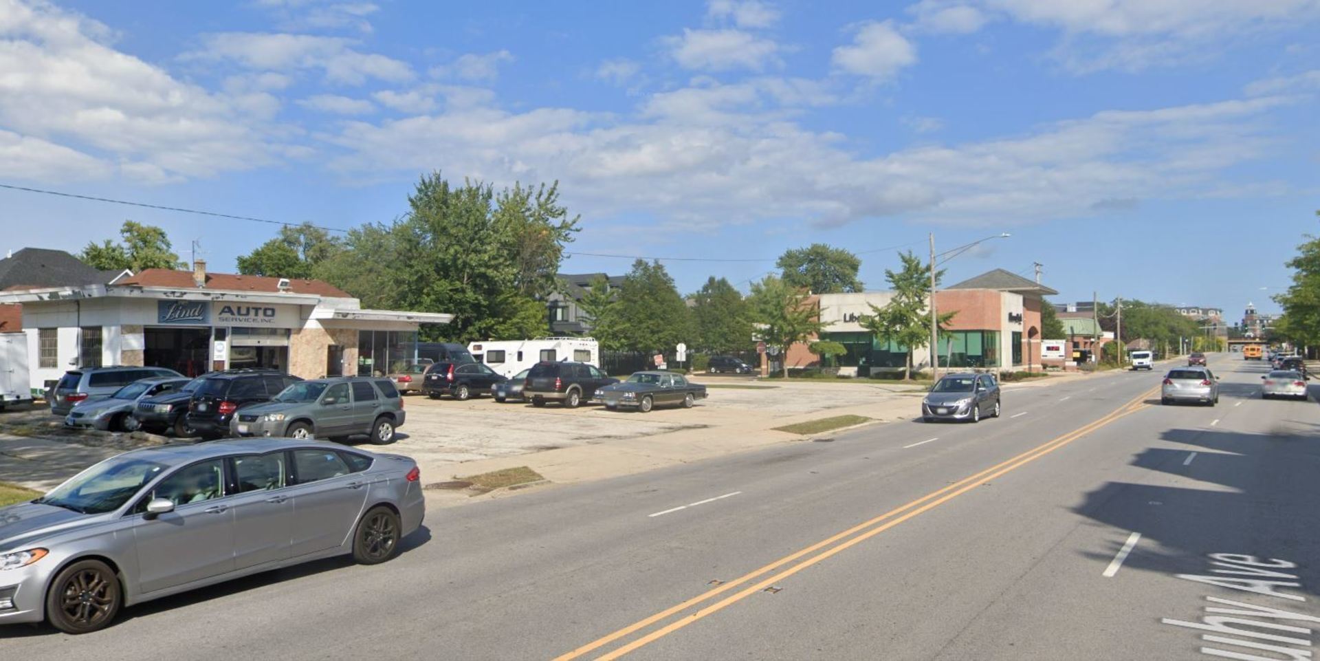 1030 W Touhy Avenue Property Photo 36
