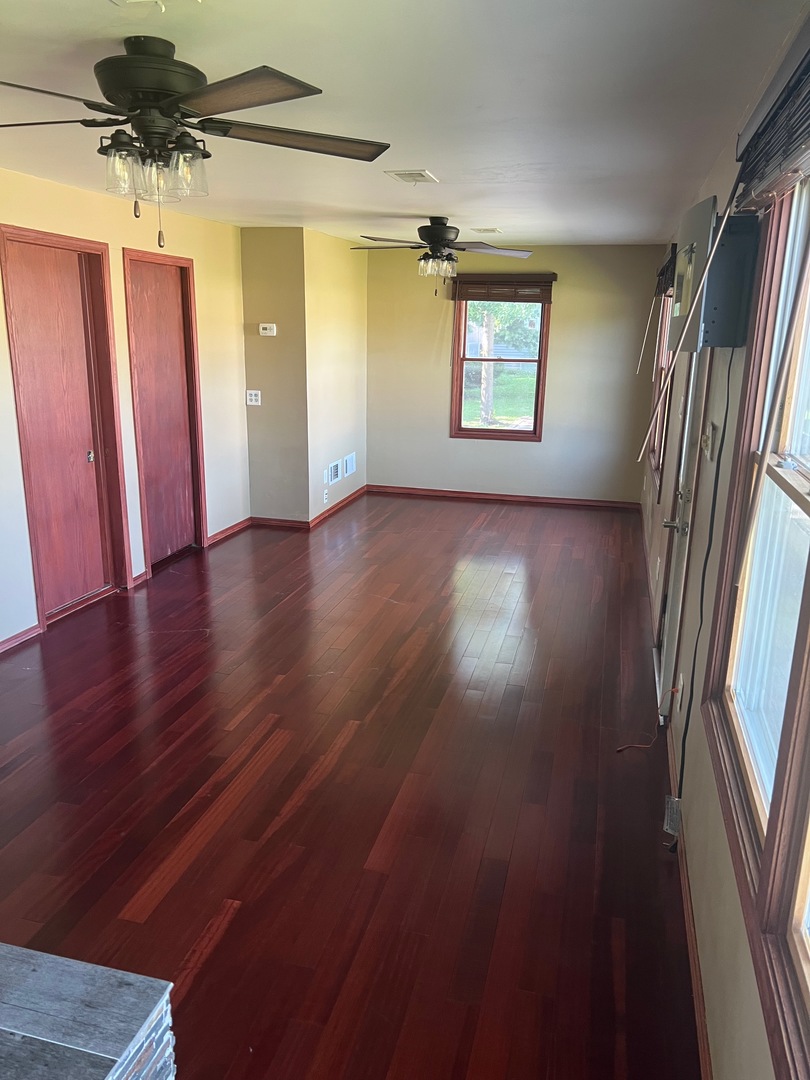 11840 S Hamlin Avenue Property Photo 3