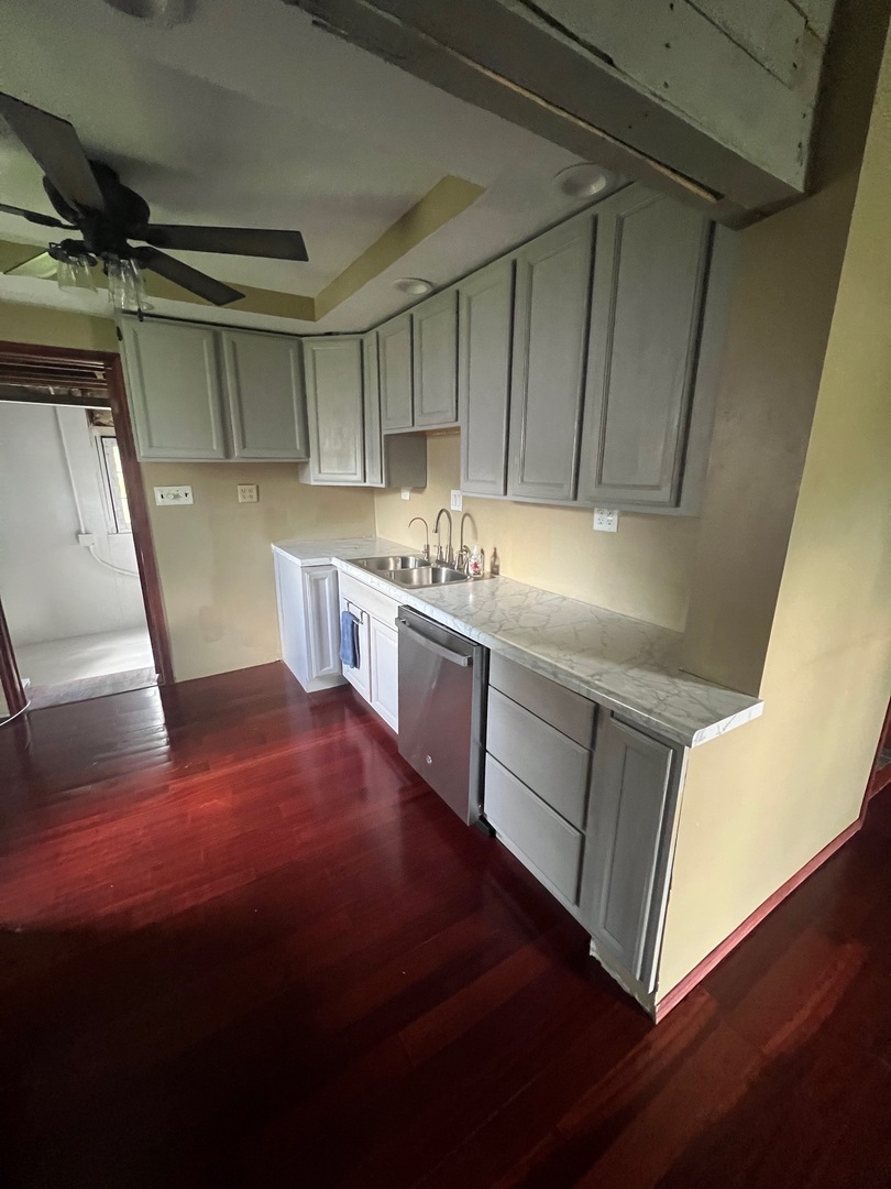 11840 S Hamlin Avenue Property Photo 12