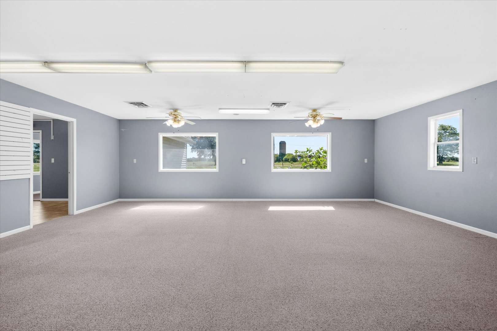 9843 Hoover Road Property Photo 12