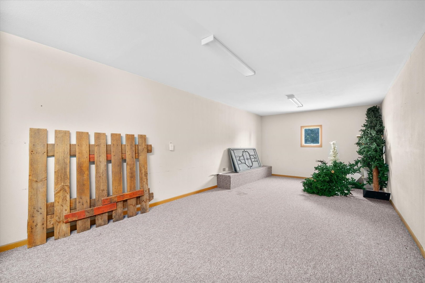 9843 Hoover Road Property Photo 16