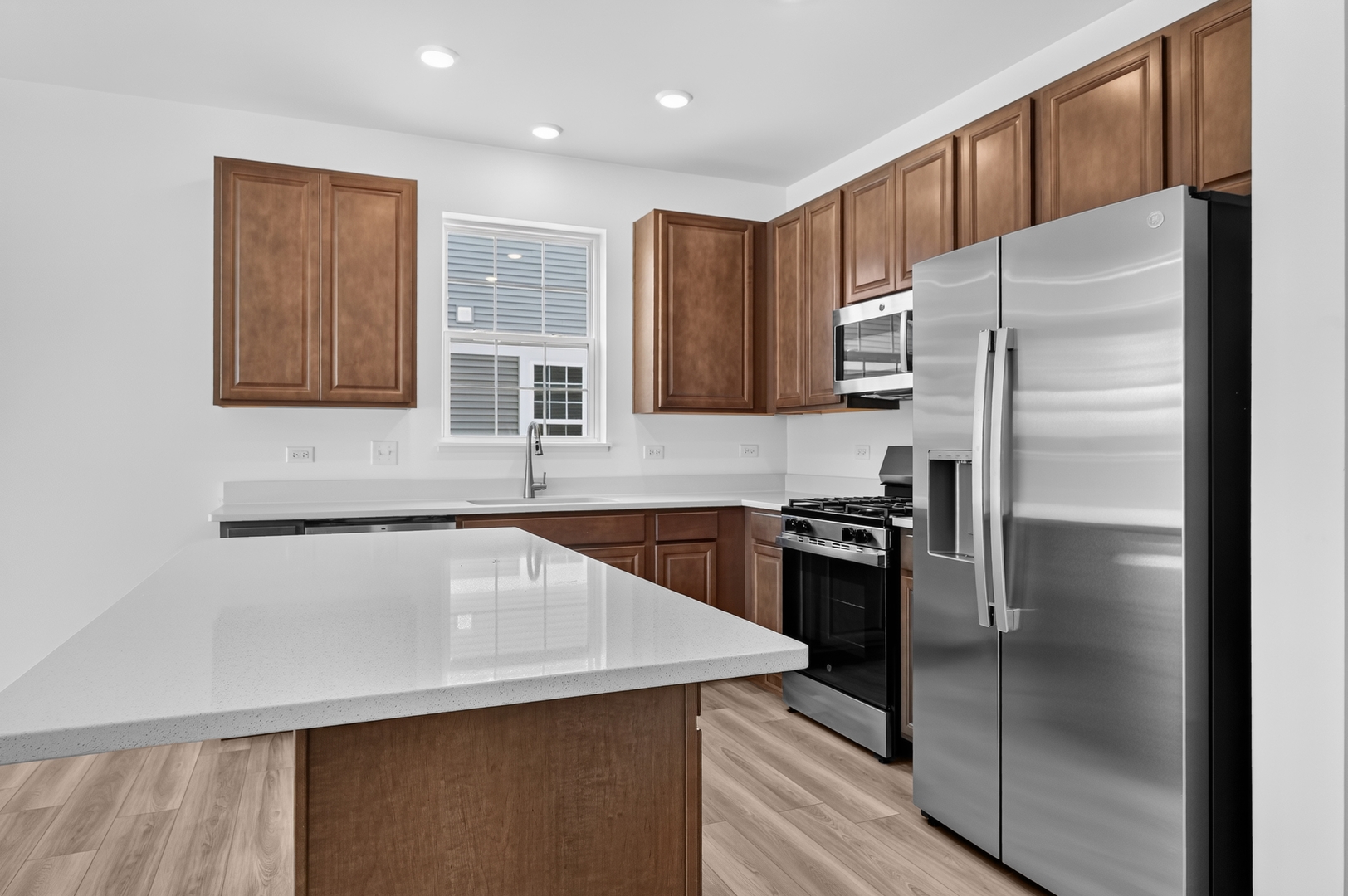 15046 S Darr Drive Property Photo 6