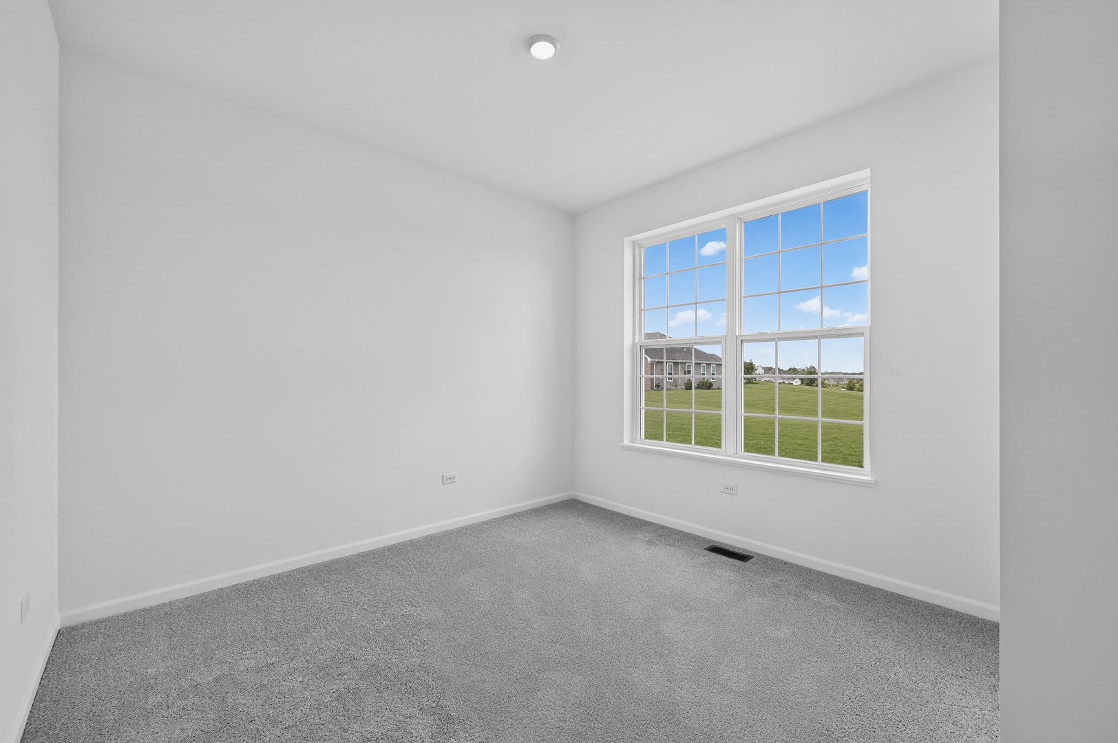 15046 S Darr Drive Property Photo 8
