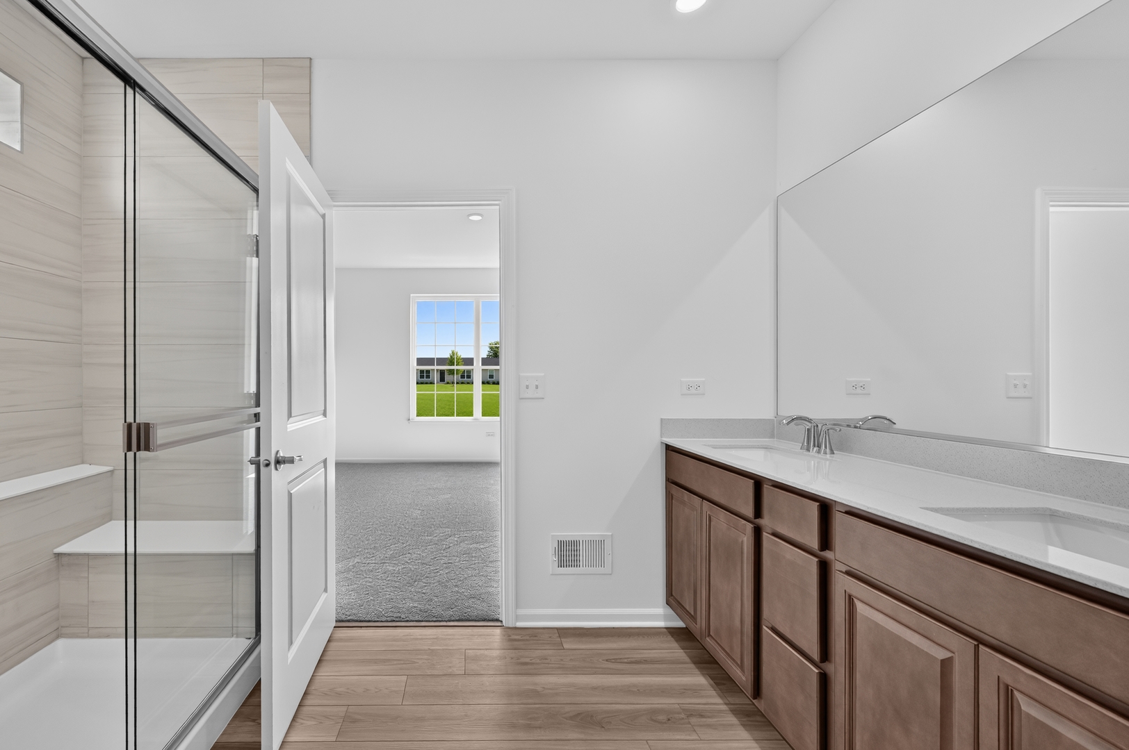 15046 S Darr Drive Property Photo 13